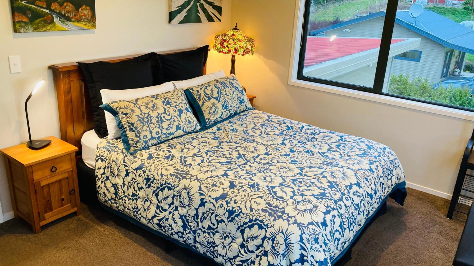 Maymorn Orchard Suites Upper Hutt Chambre photo